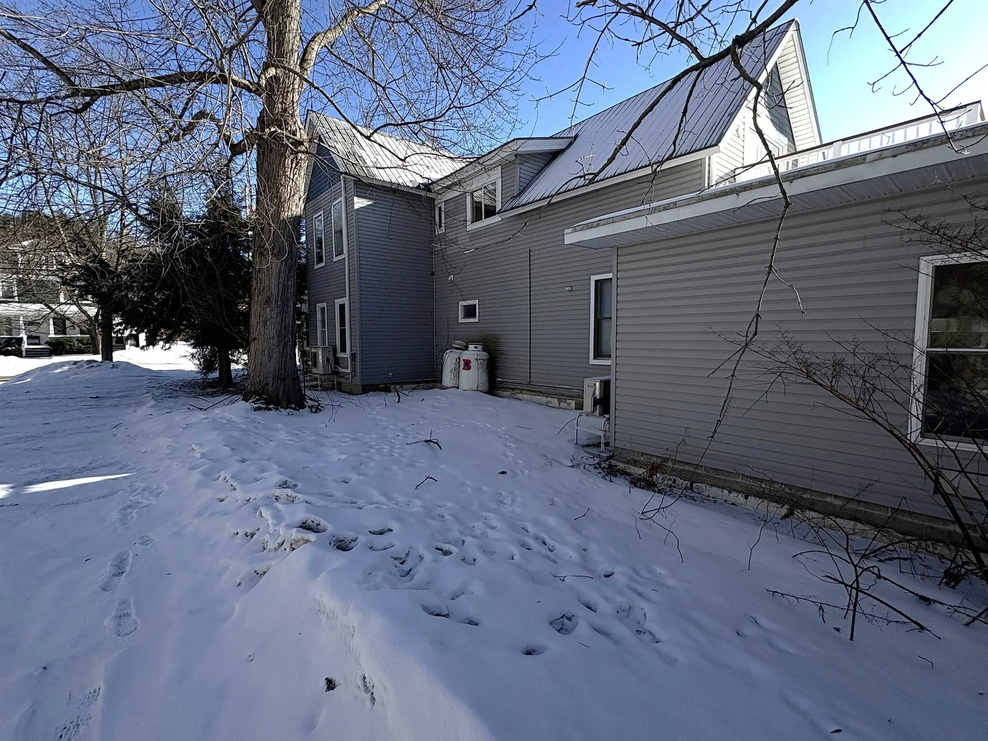 143 South Main Street Waterbury VT 05676-1565