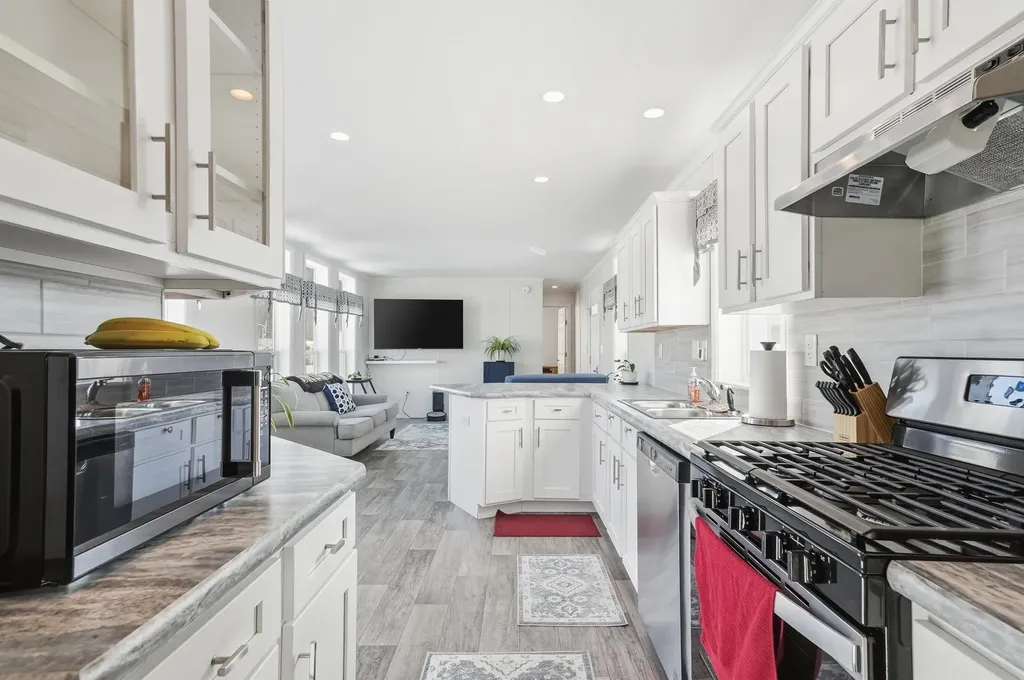 65 Caddy Drive Salem NH 03079
