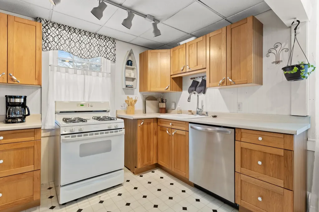 2 Depot Road Chichester NH 03258