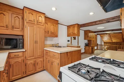 2504 Vt Route 12 Barnard VT 05045