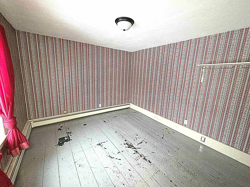 25 Pleasant Street Farmington NH 03835