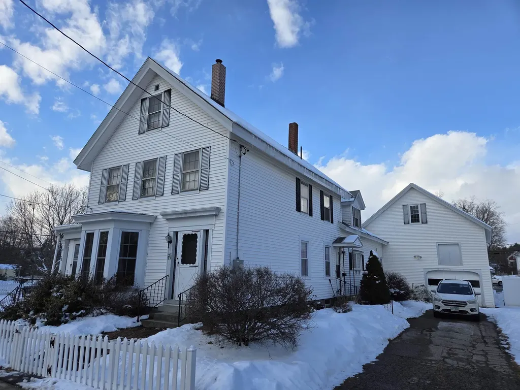 25 Pleasant Street Farmington NH 03835