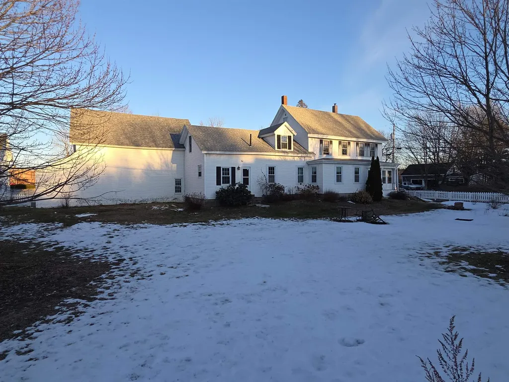 25 Pleasant Street Farmington NH 03835