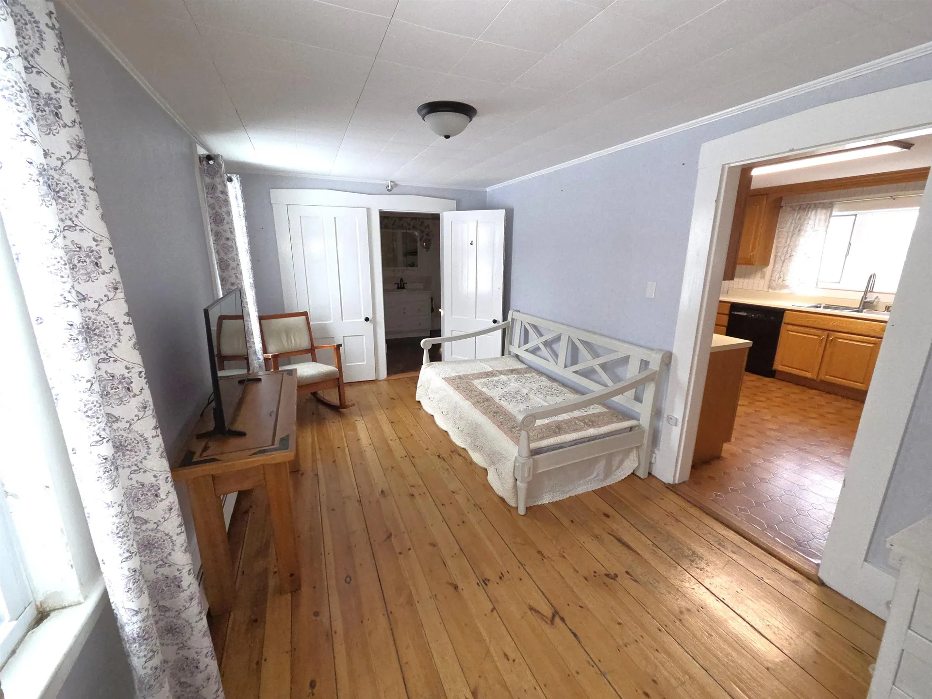 25 Pleasant Street Farmington NH 03835