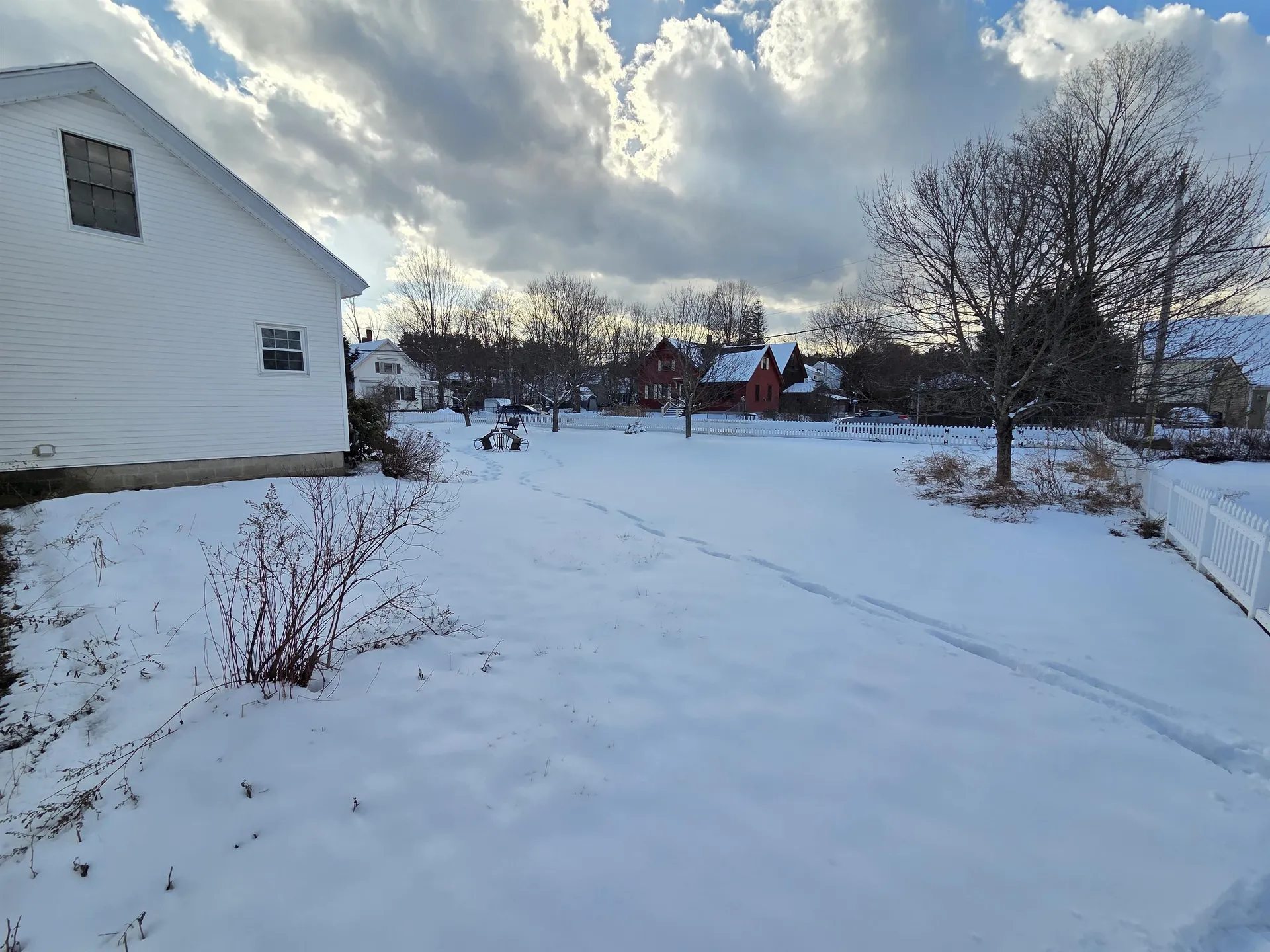 25 Pleasant Street Farmington NH 03835