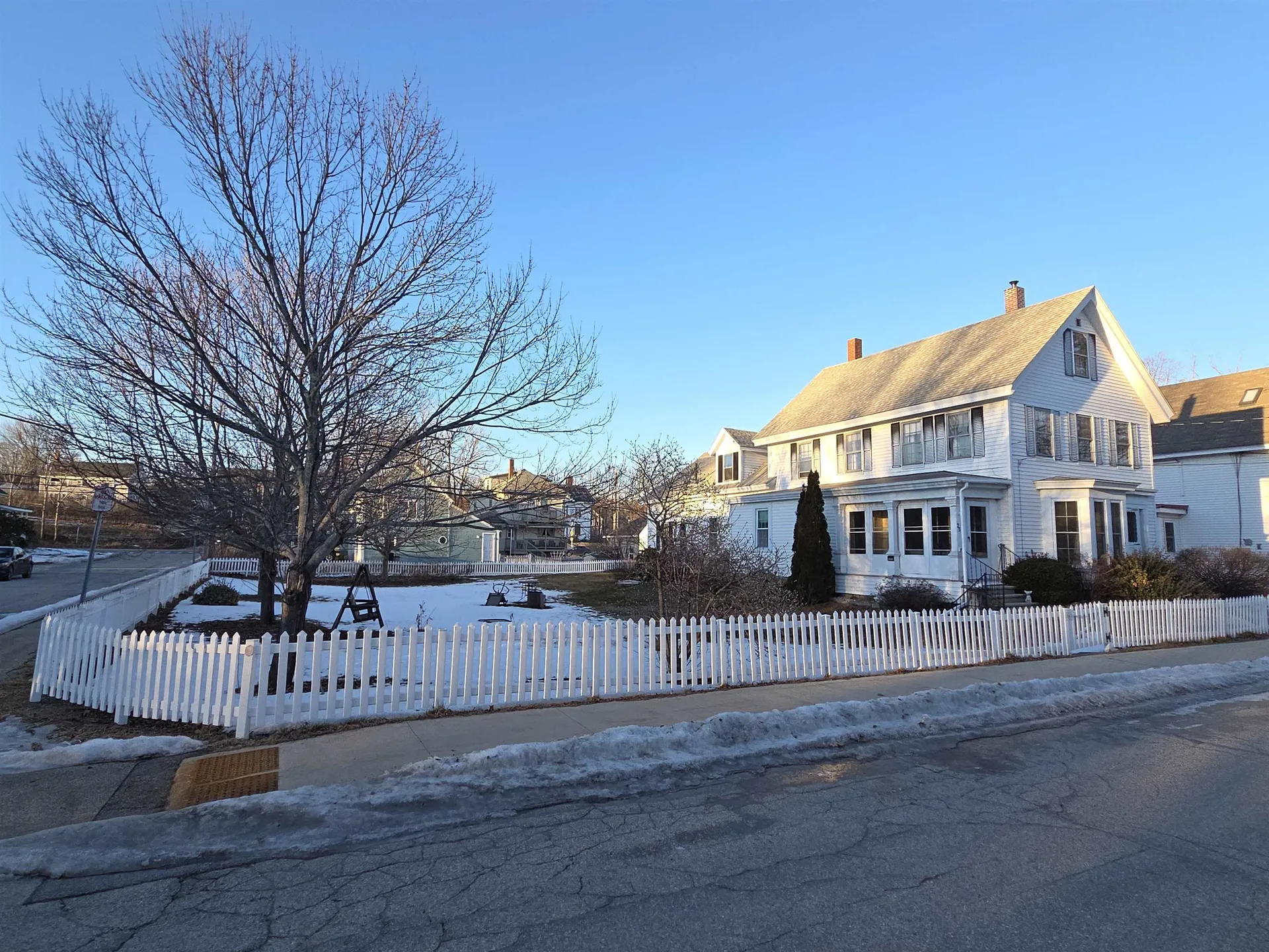 25 Pleasant Street Farmington NH 03835