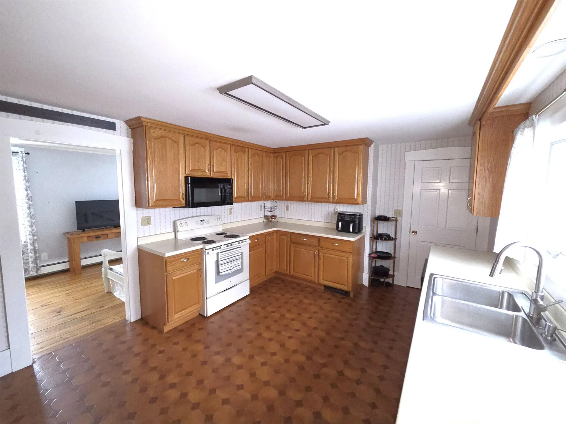 25 Pleasant Street Farmington NH 03835