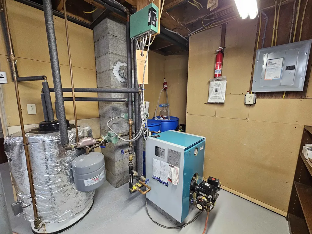 92 Pine Street Newport City VT 05855