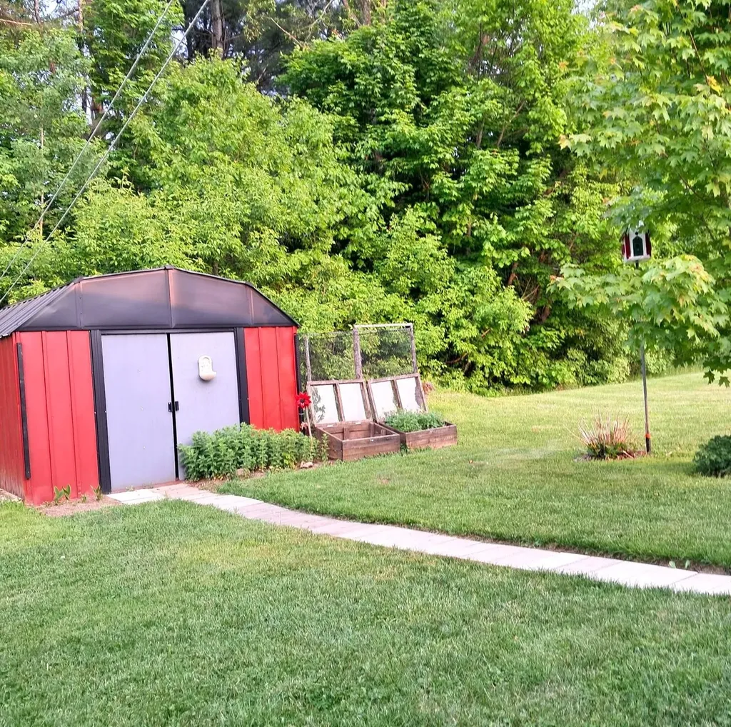 92 Pine Street Newport City VT 05855