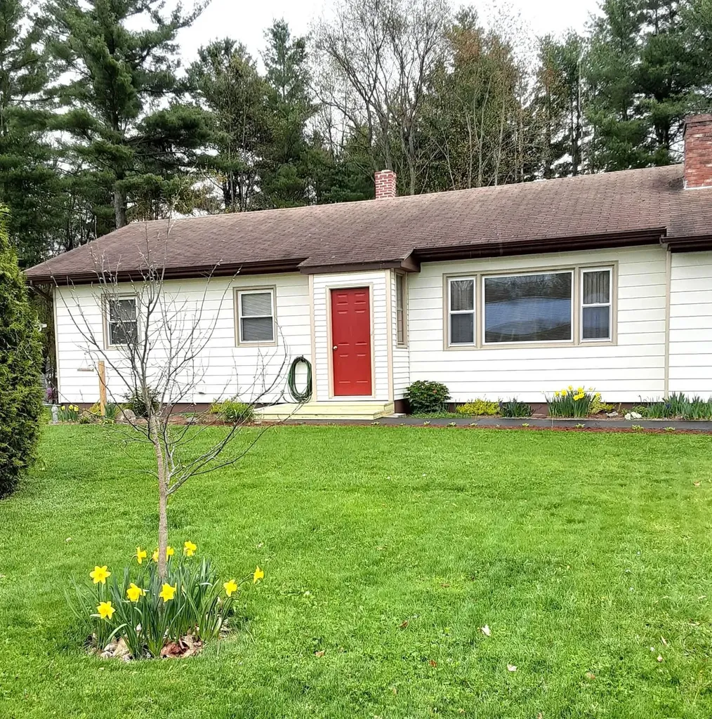 92 Pine Street Newport City VT 05855