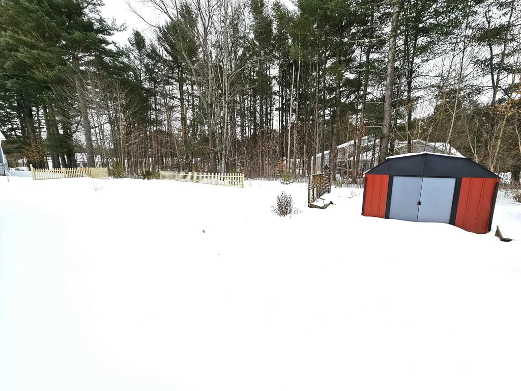 92 Pine Street Newport City VT 05855