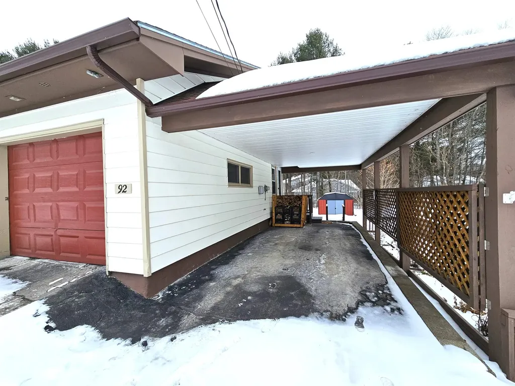 92 Pine Street Newport City VT 05855