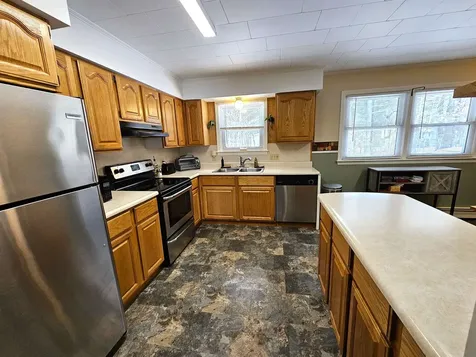 92 Pine Street Newport City VT 05855