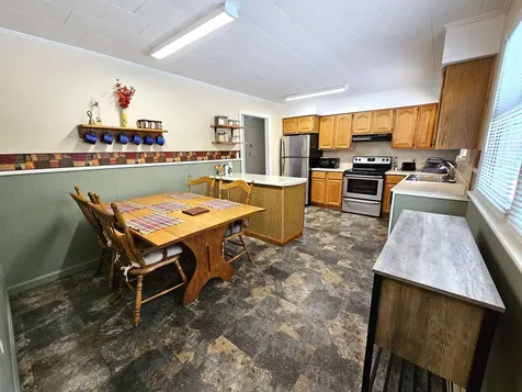 92 Pine Street Newport City VT 05855