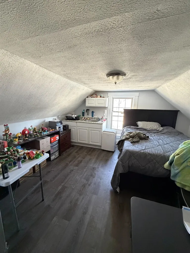 20 Baker Street Dover NH 03820