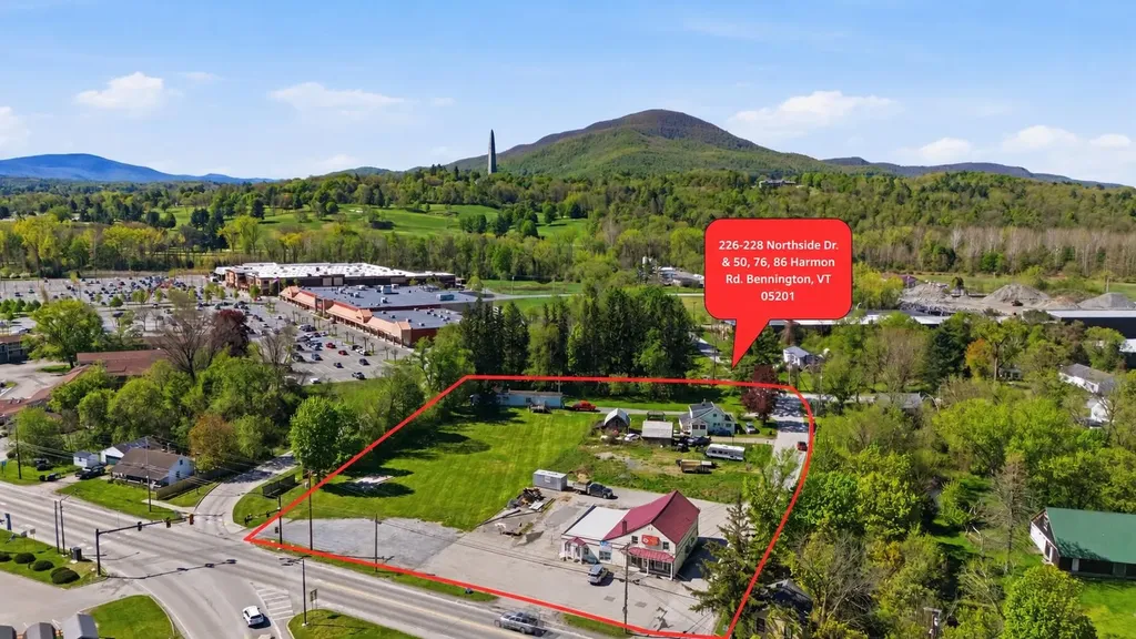 226-228 Northside Drive Bennington VT 05201