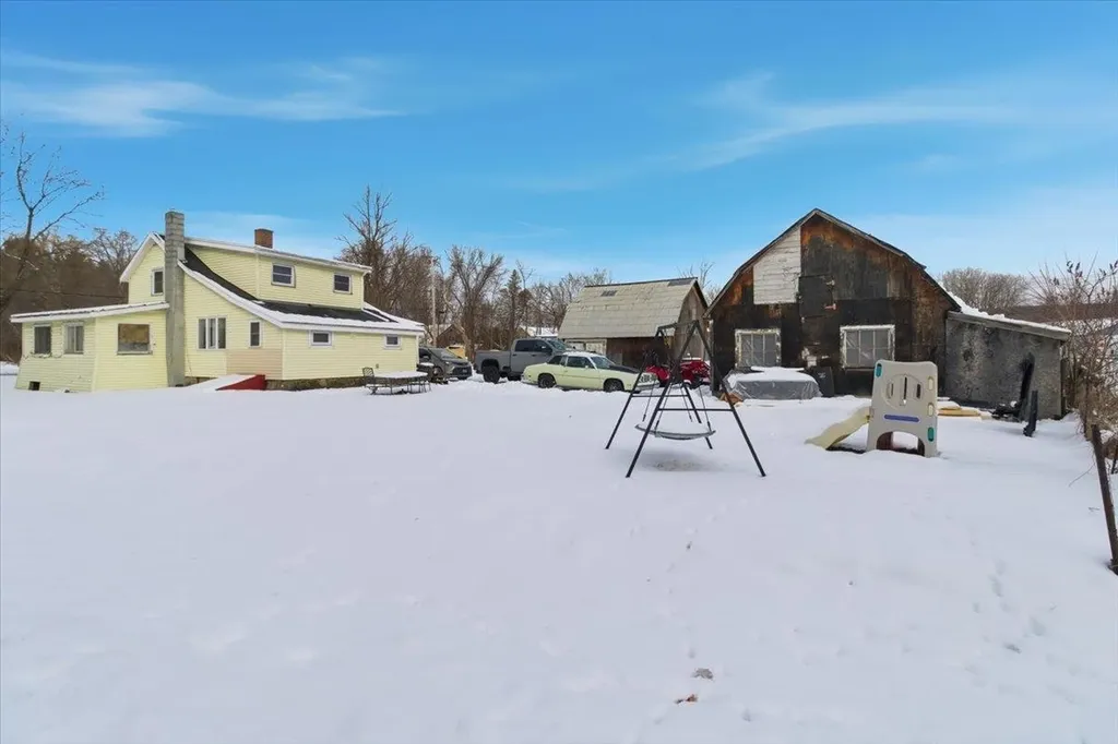 226-228 Northside Drive Bennington VT 05201