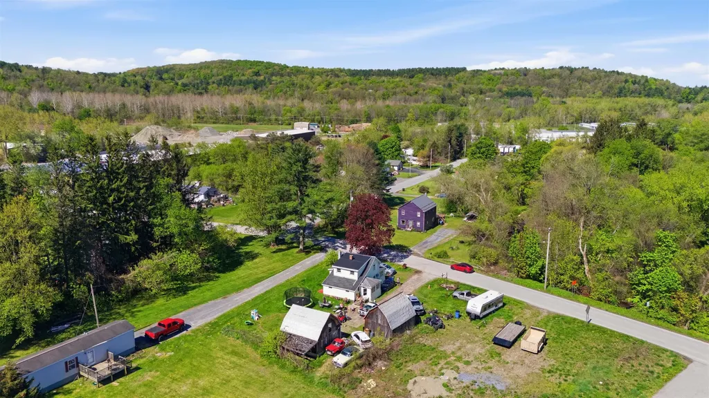 226-228 Northside Drive Bennington VT 05201