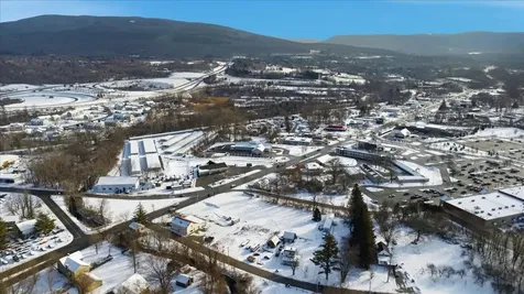 226-228 Northside Drive Bennington VT 05201