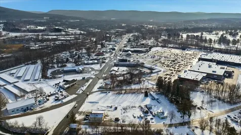 226-228 Northside Drive Bennington VT 05201