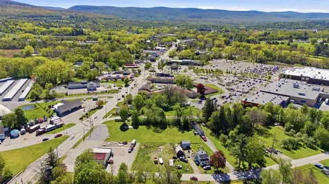 226-228 Northside Drive Bennington VT 05201
