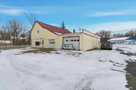 226-228 Northside Drive Bennington VT 05201