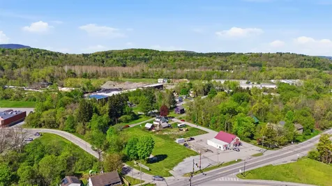 226-228 Northside Drive Bennington VT 05201