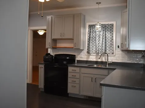 96 E. Broadway Derry NH 03038