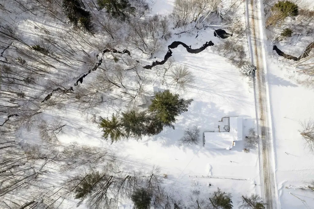 31 Lakota Road Barnard VT 05031