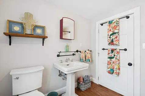 31 Lakota Road Barnard VT 05031