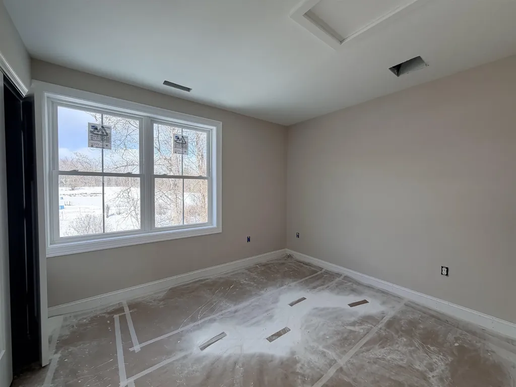 23 Birdie Grove Rochester NH 03839