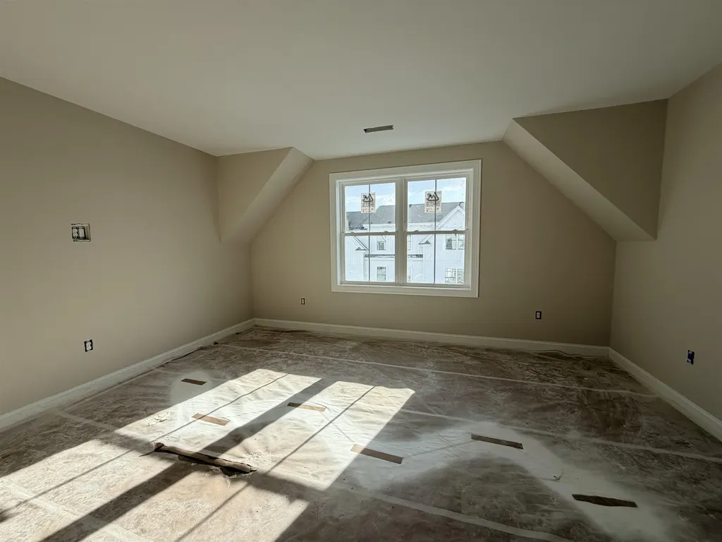 23 Birdie Grove Rochester NH 03839