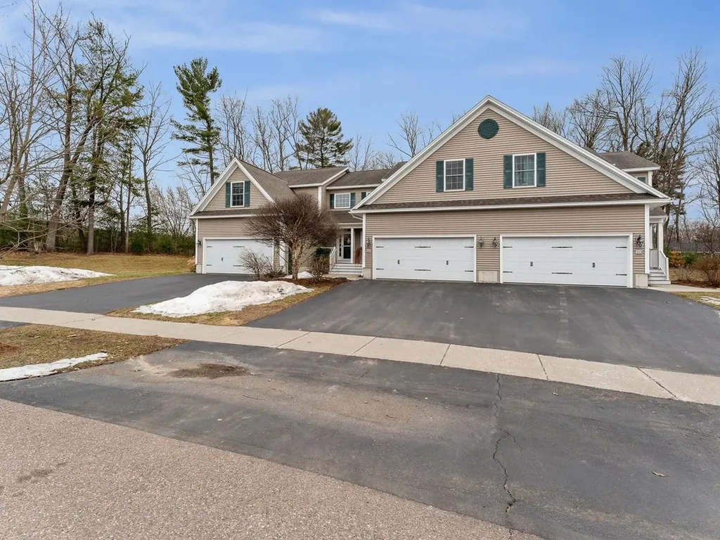 209 Fox Run Colchester VT 05446