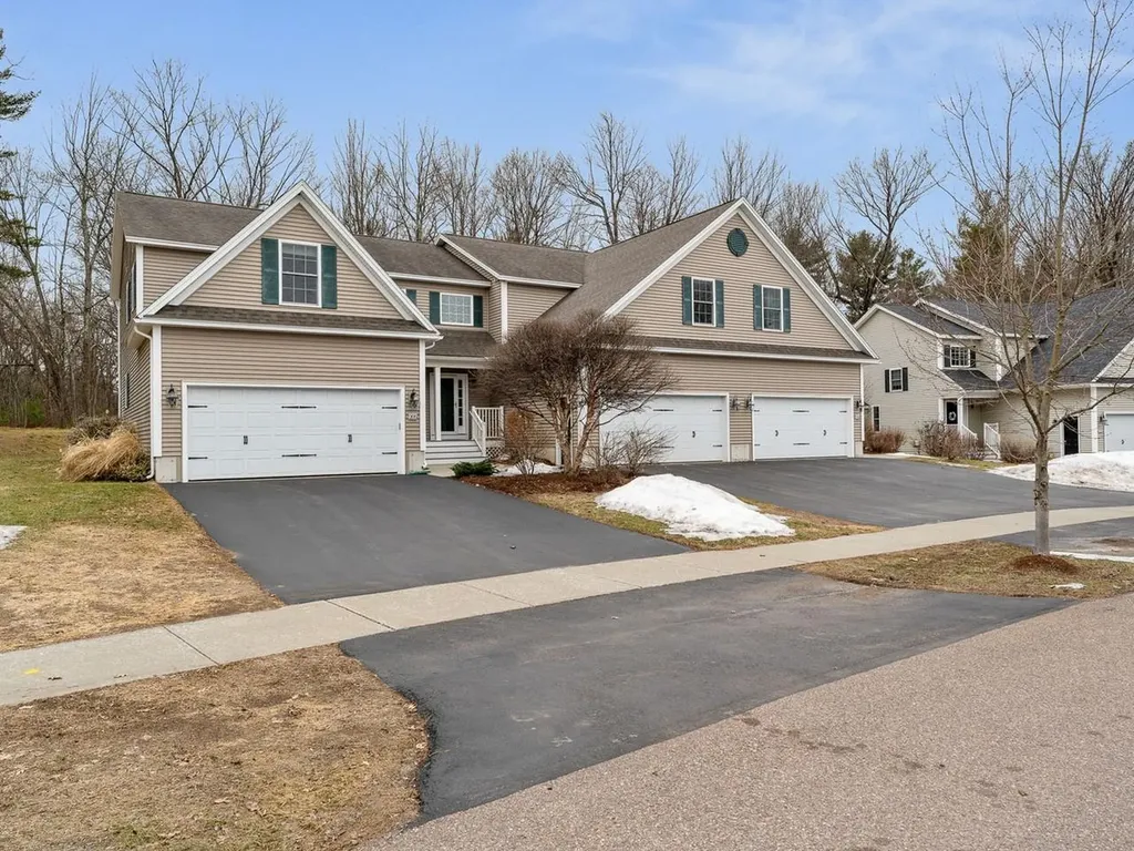 209 Fox Run Colchester VT 05446