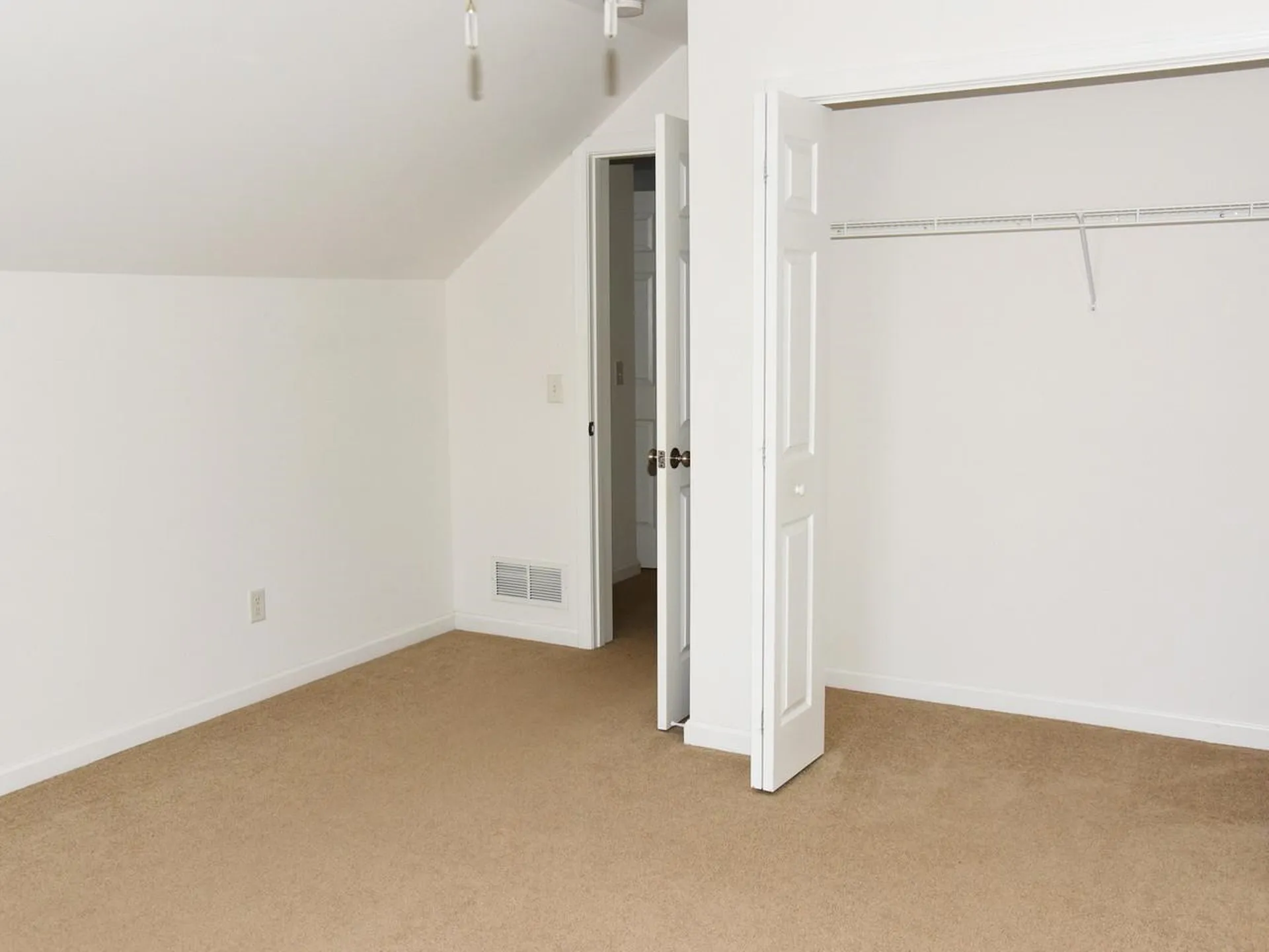 209 Fox Run Colchester VT 05446