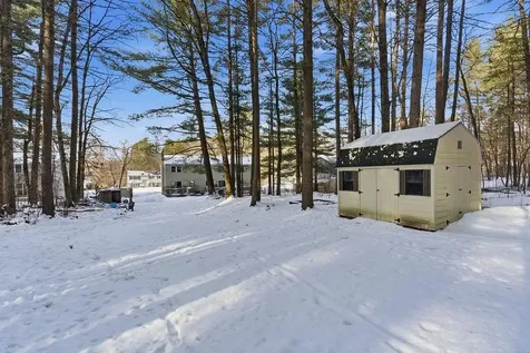 10 Woodburn Road Litchfield NH 03052