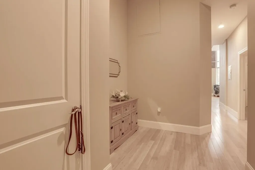 195 Mcgregor Street Manchester NH 03102