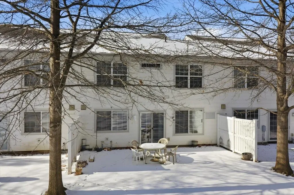 139 Stonington Circle South Burlington VT 05403