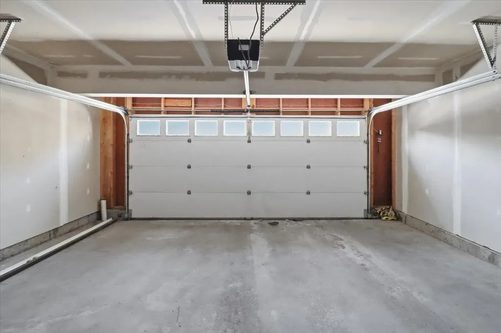 139 Stonington Circle South Burlington VT 05403