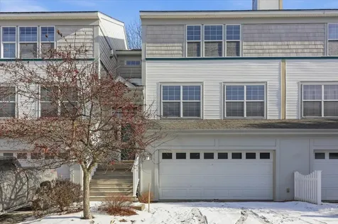 139 Stonington Circle South Burlington VT 05403
