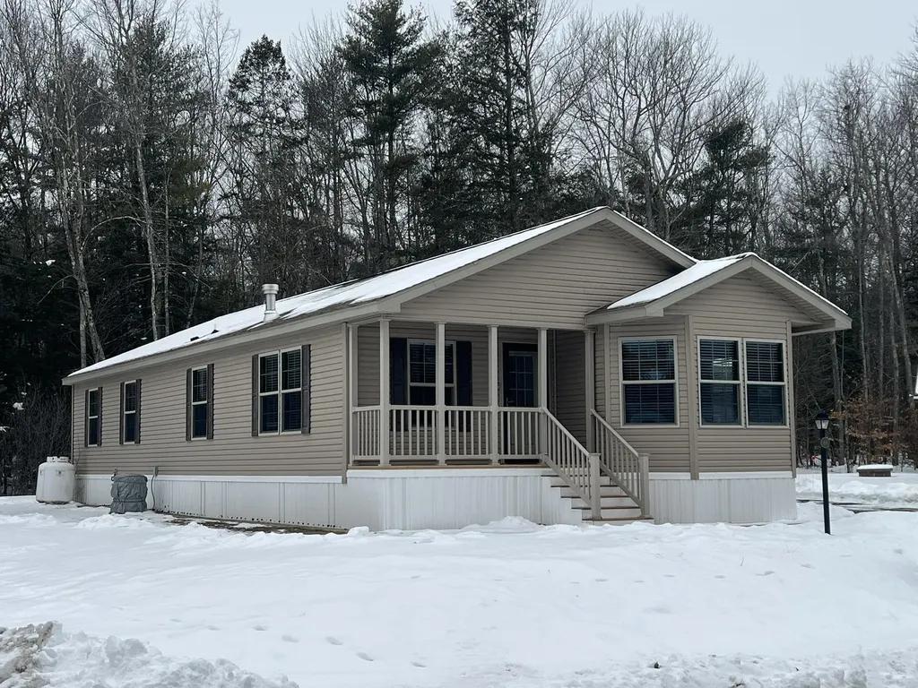 88 Big Bear Road Rochester NH 03868