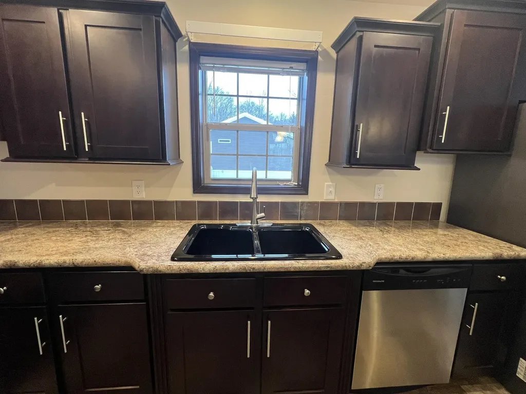 88 Big Bear Road Rochester NH 03868