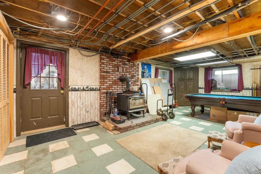 565 Meridan Hill Road Columbia NH 03576