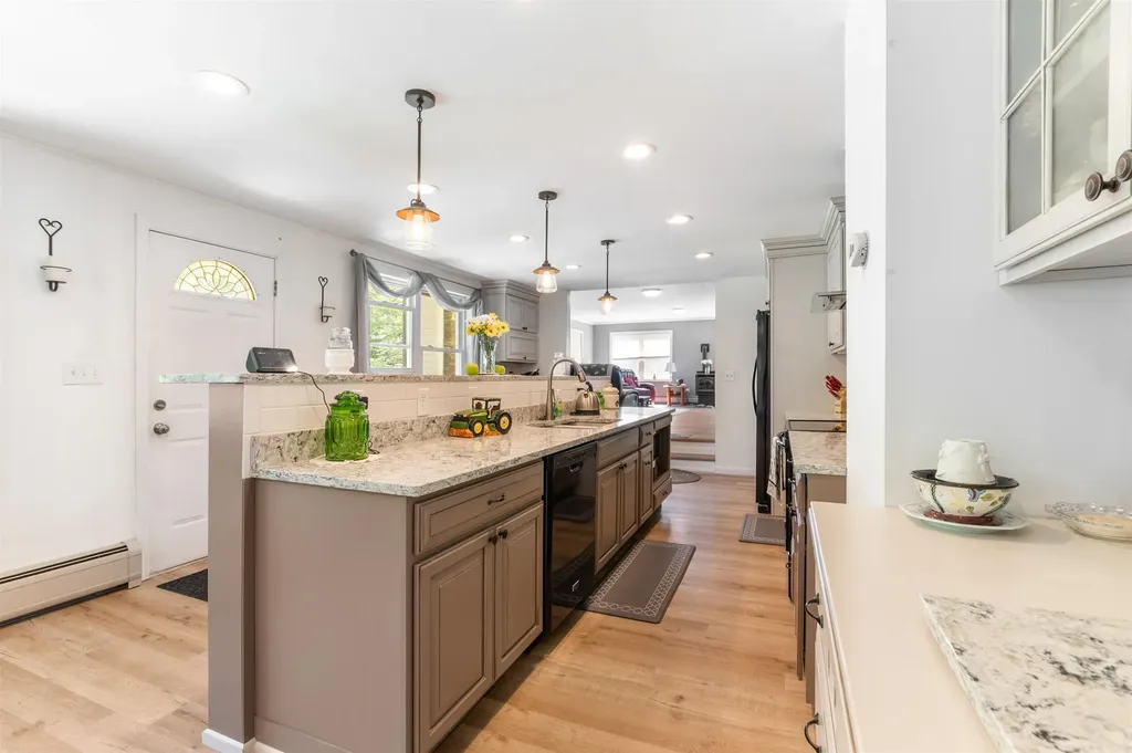 565 Meridan Hill Road Columbia NH 03576