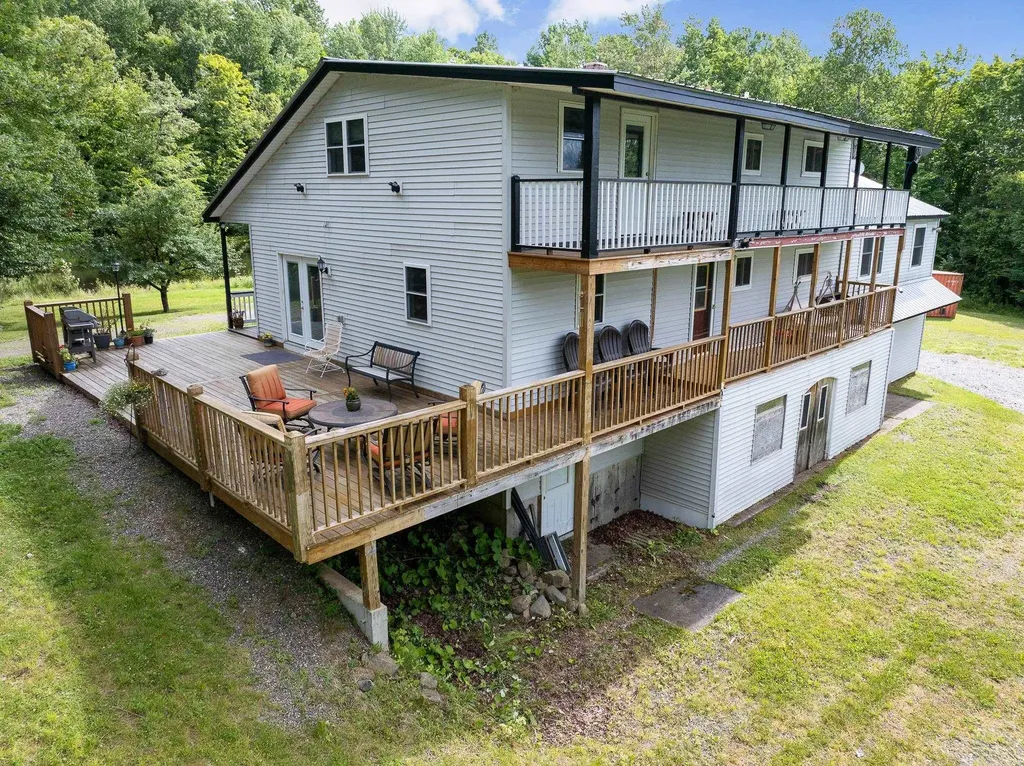 565 Meridan Hill Road Columbia NH 03576