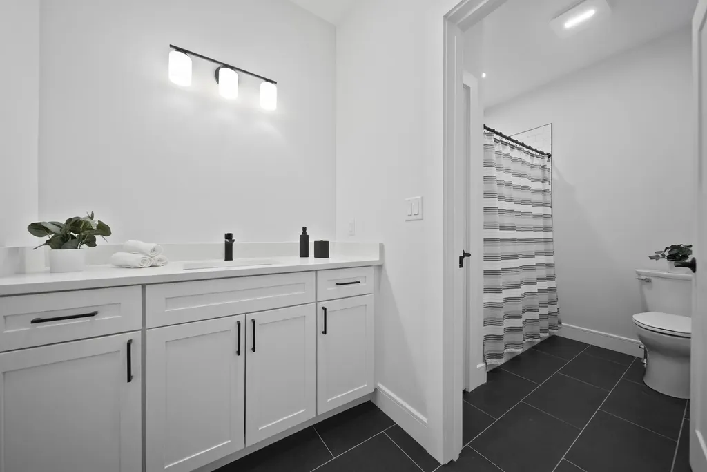 16 Arbor Road Windham NH 03087