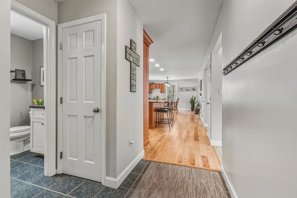 9 Mosher Drive Brookline NH 03033