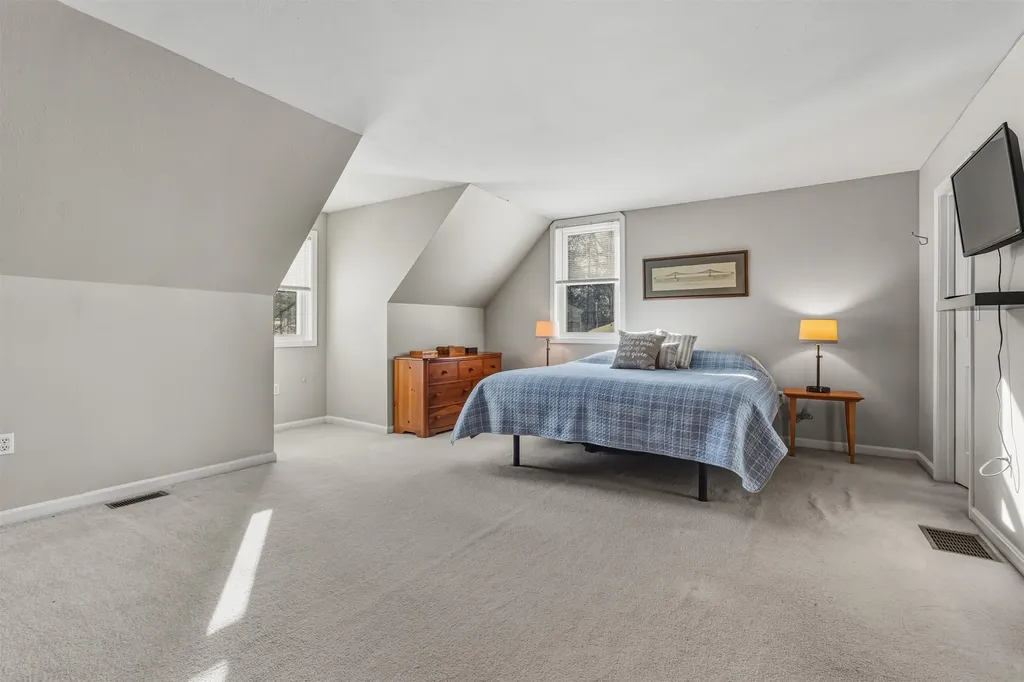 9 Mosher Drive Brookline NH 03033