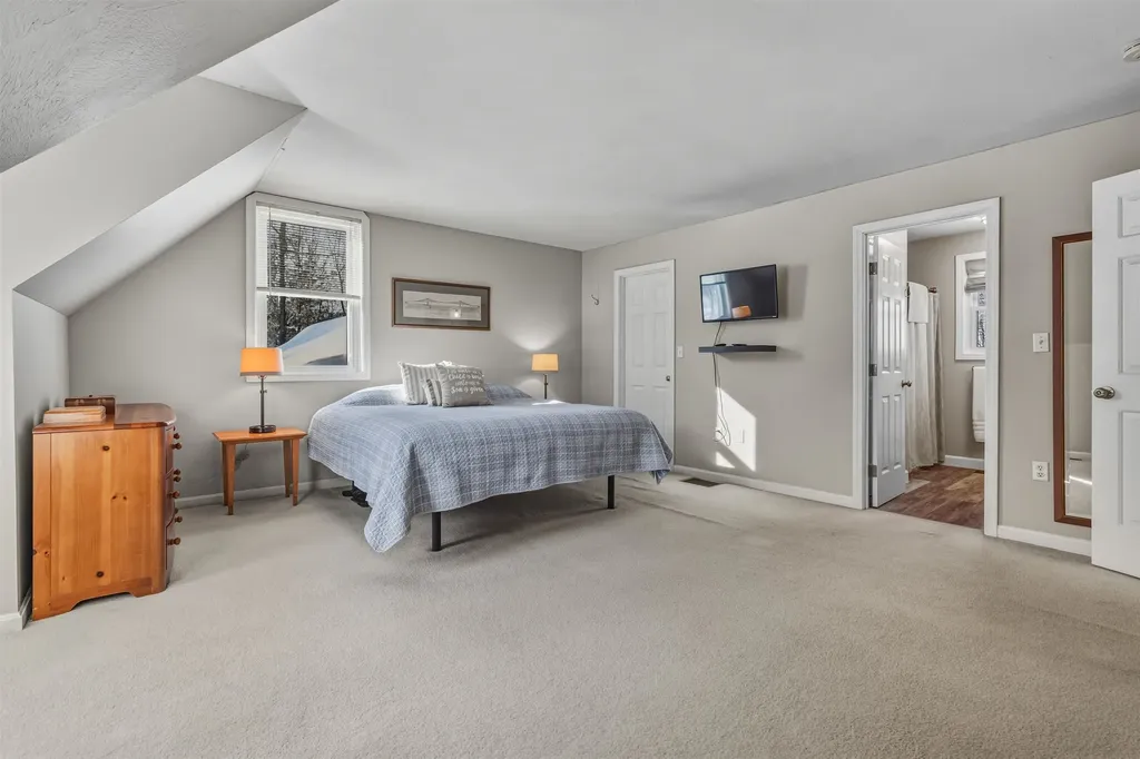 9 Mosher Drive Brookline NH 03033