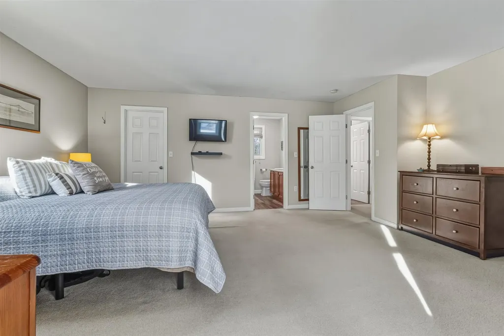 9 Mosher Drive Brookline NH 03033